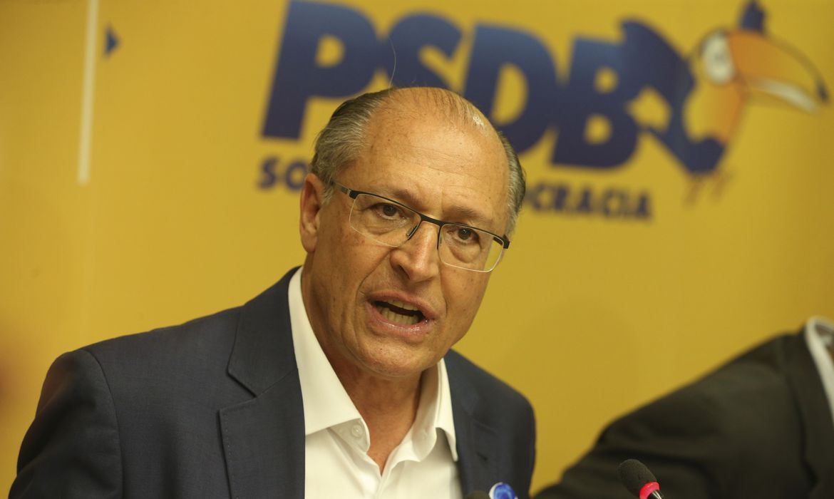 Geraldo Alckmin é acusado de ter recebido dinheiro 'por fora' da Odebrecht